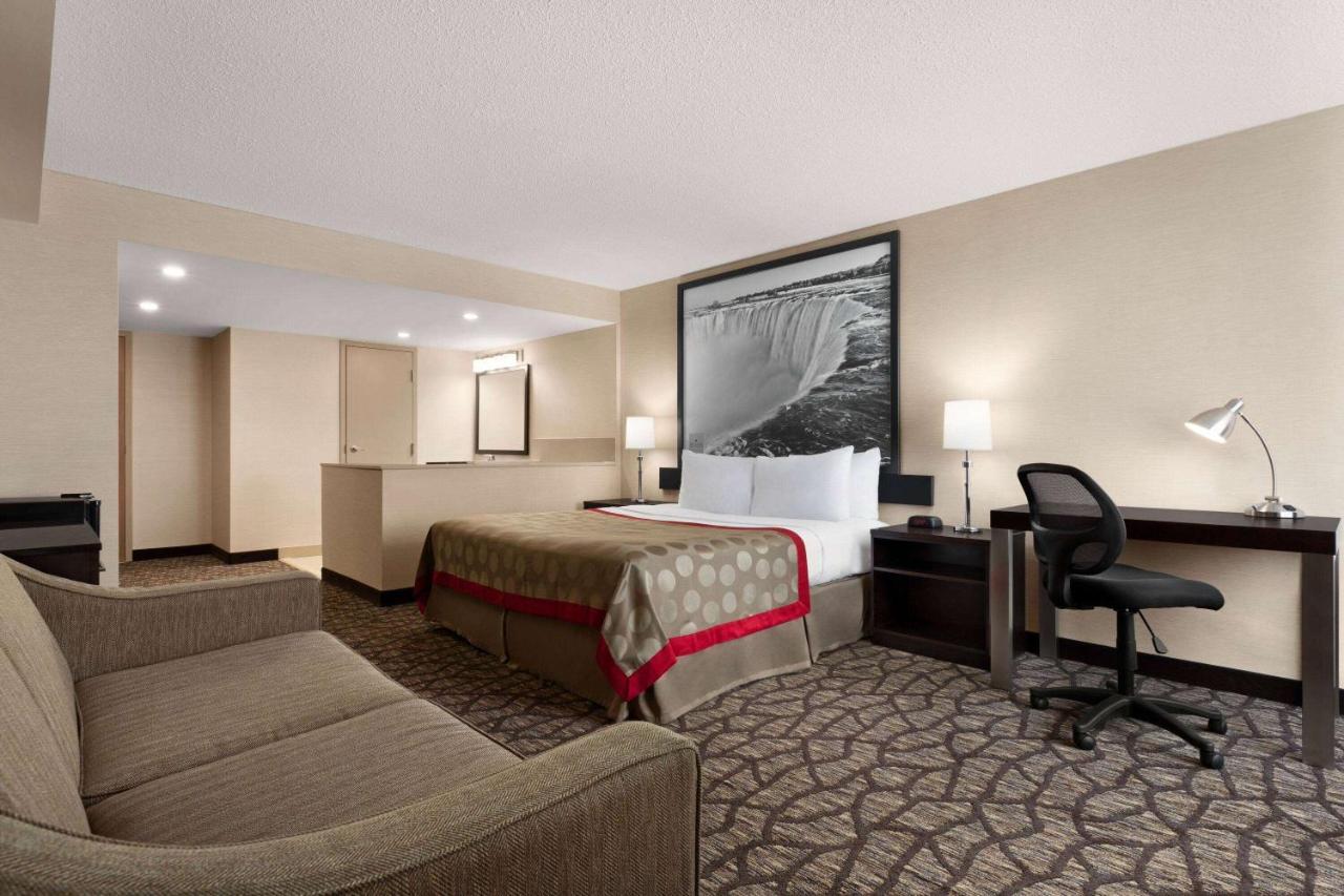 Ramada By Wyndham Near The Falls 3* Niagara-Fälle
